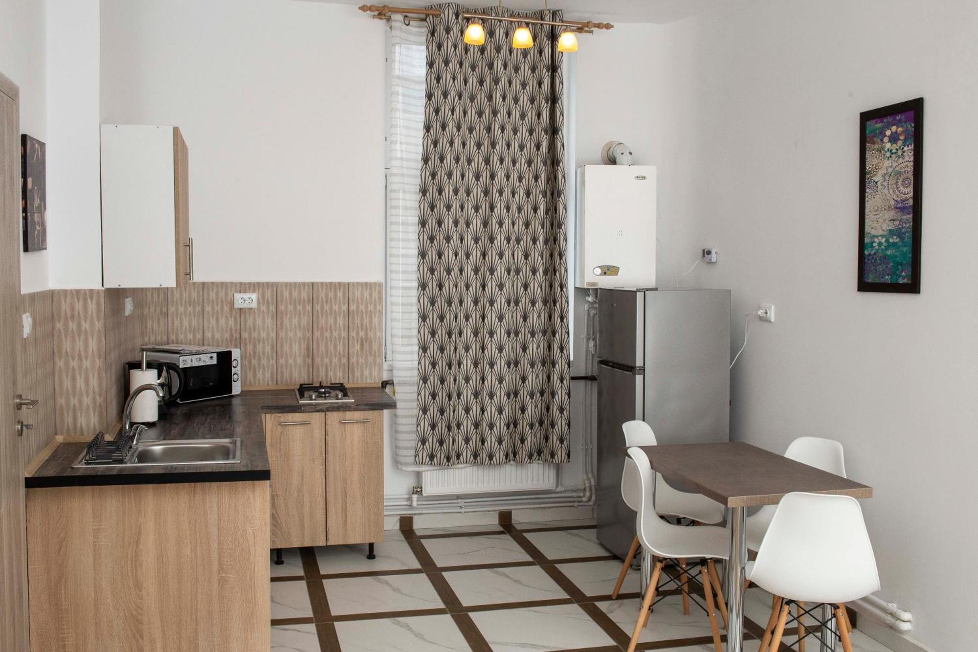 Central Kronstadt Apartments 브라쇼브 외부 사진