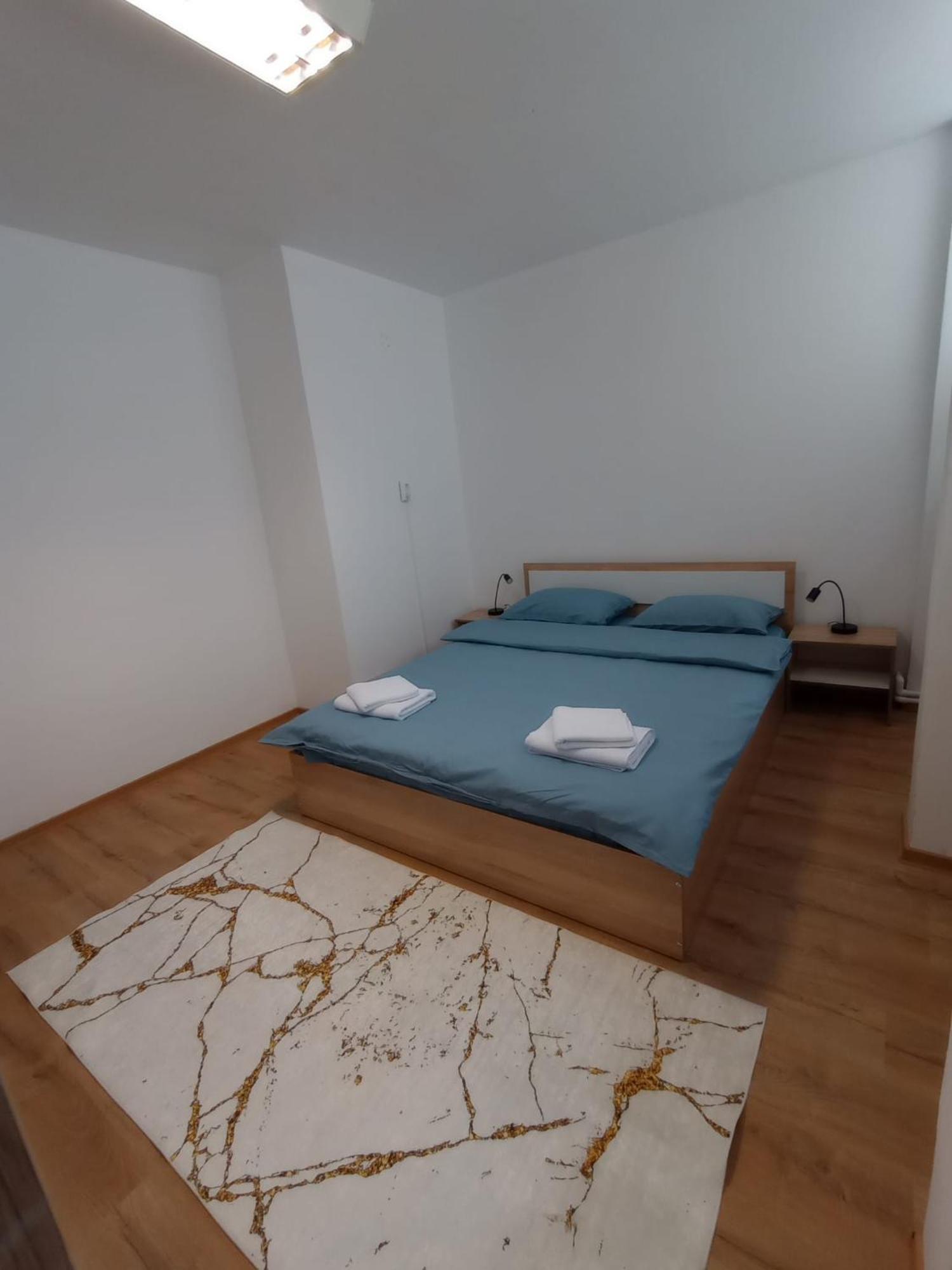 Central Kronstadt Apartments 브라쇼브 외부 사진